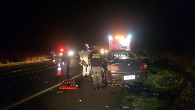 Colisão frontal ocorreu na noite de sábado / Foto: CGN