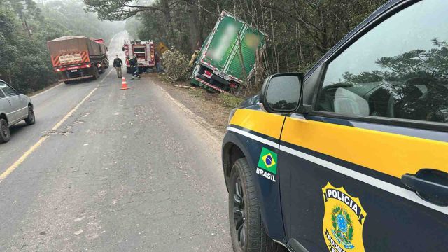 Acidente foi no início da manhã por volta das 6h30 / Foto: PRF