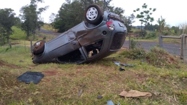 Carro capota Foto: Blog do Berimbau