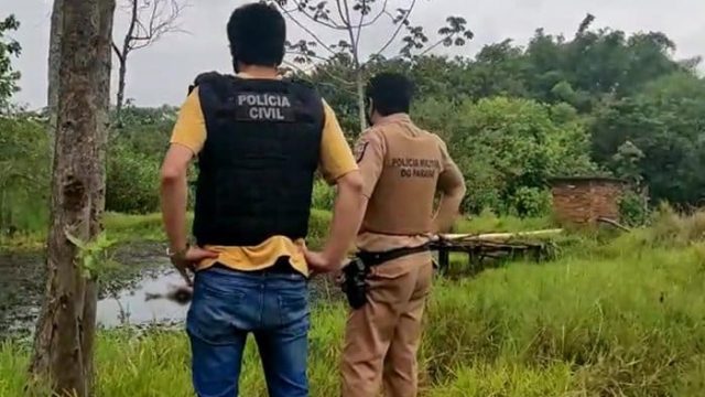 corpo decomposição boiando lago