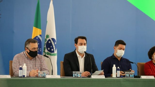 covid-19-parana-fecha-servicos-nao-essenciais-e-de