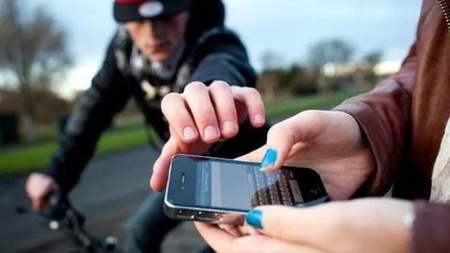 bicicleta furto celular