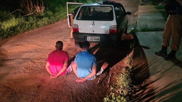 Eles foram presos na região de mata próxima ao Lago do Schmidt  / Foto: Reprodução