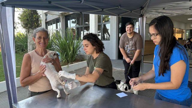 vacinação vai até às 17h30 / Foto: Ivan Maldonado